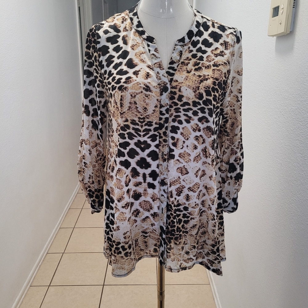 Animal Print 3/4 Sleeve V-Neck Tunic Top - Beige/Black